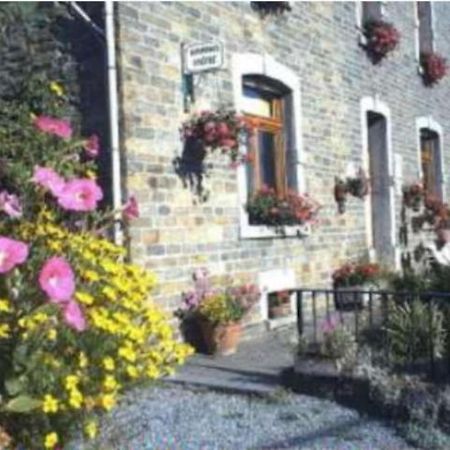 Les Vieilles Pierres Bed and Breakfast Comblain-au-Pont Δωμάτιο φωτογραφία